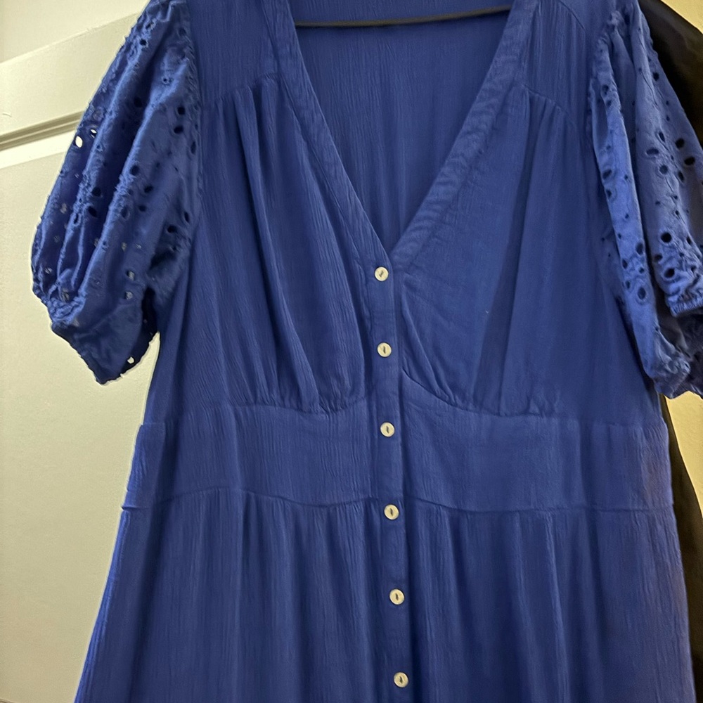 Knox Rose Blue Midi Dress